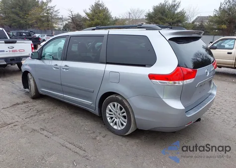 2012 Toyota Sienna Xle V6 8 Passenger из США, поврежденный, VIN 5TDYK3DC9CS221648